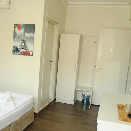 Hotel Kemer Pansiyon 3*