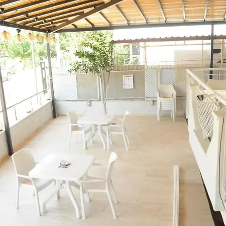 Kemer Pansiyon Hotel 3*